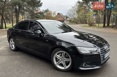 Седан Audi A4 2017 в Киеве