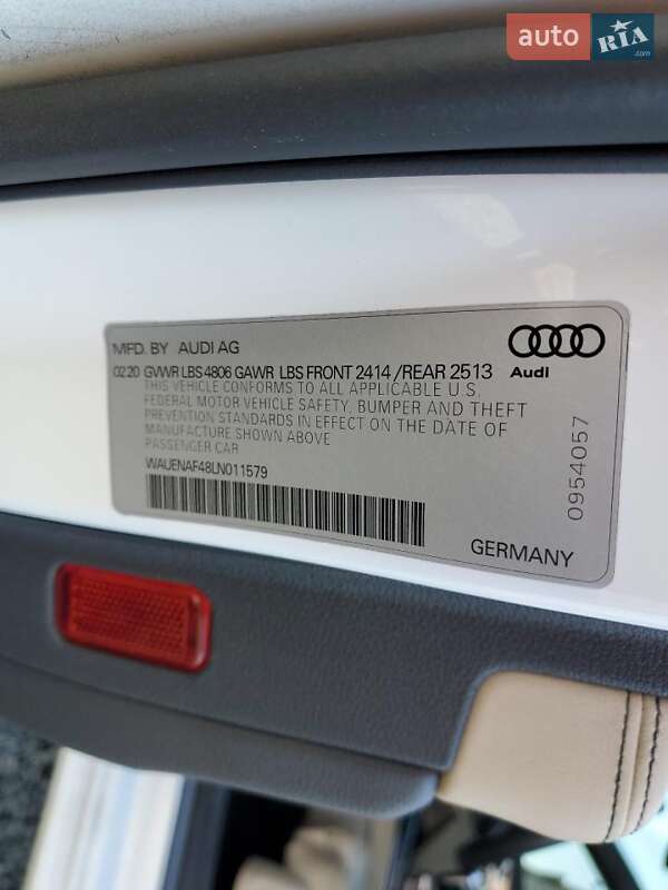 Седан Audi A4 2020 в Житомире