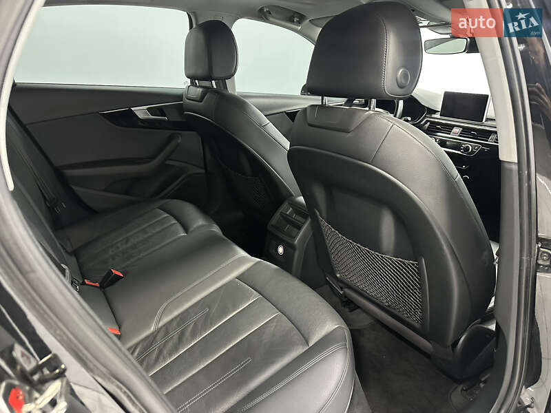 Седан Audi A4 2016 в Одесі