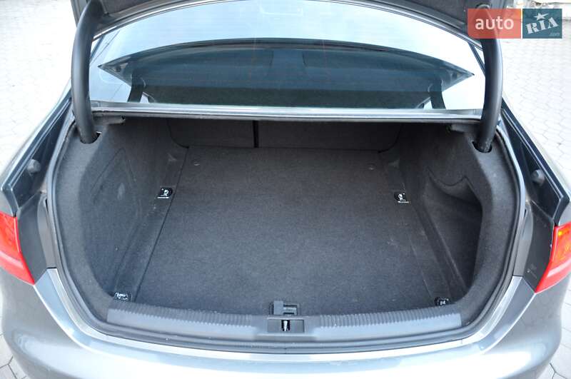 Седан Audi A4 2013 в Львові фото 24 Седан Audi A4 2013 в Львові