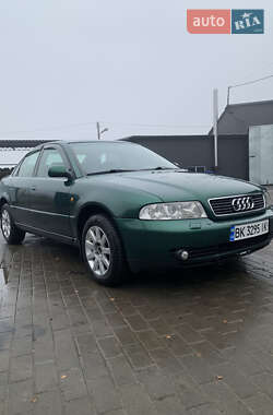 Седан Audi A4 1999 в Шишаках