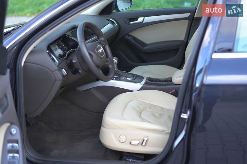 Седан Audi A4 2014 в Киеве