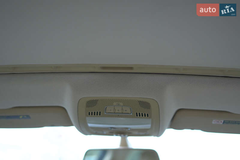 Седан Audi A4 2014 в Киеве