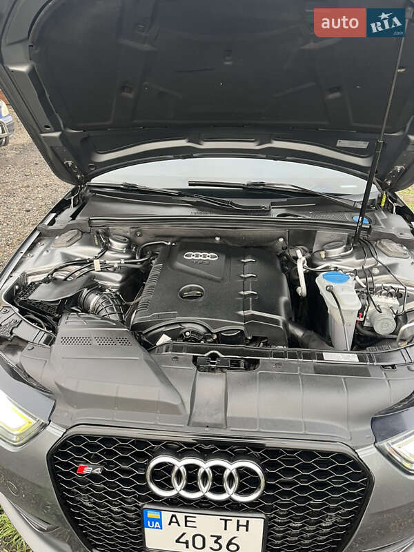 Седан Audi A4 2012 в Новомосковську