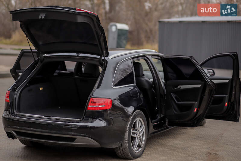 Універсал Audi A4 2011 в Львові