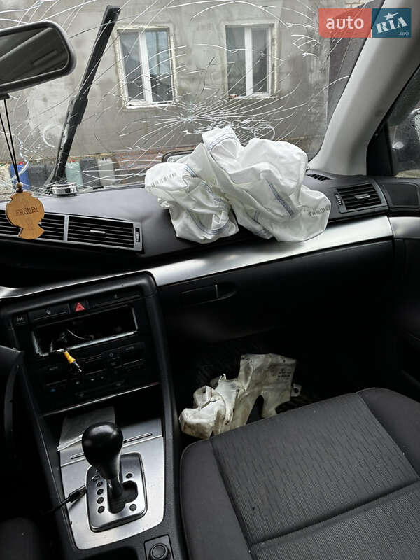 Седан Audi A4 2006 в Глухове