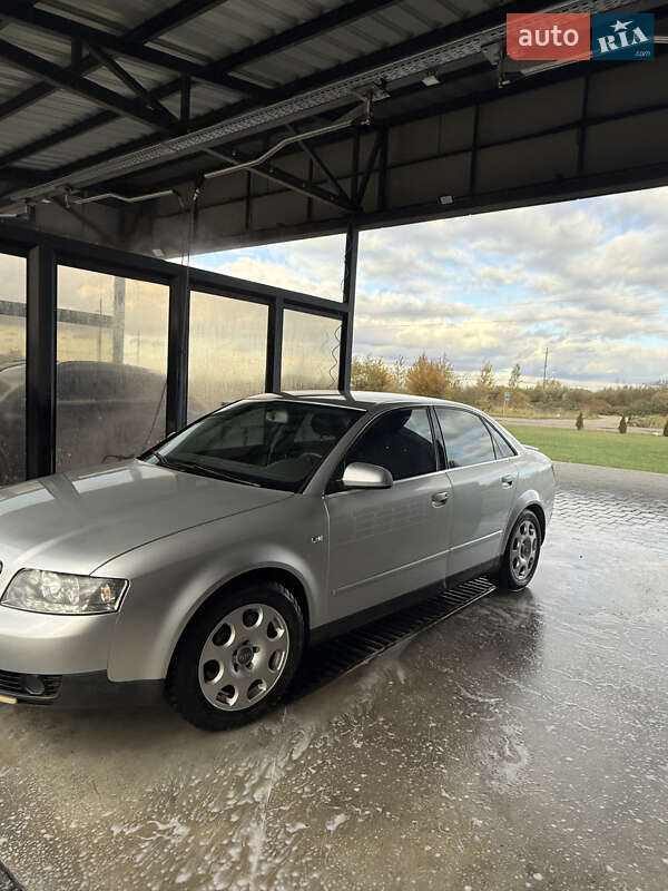 Седан Audi A4 2004 в Перегінське фото 2 Седан Audi A4 2004 в Перегінське