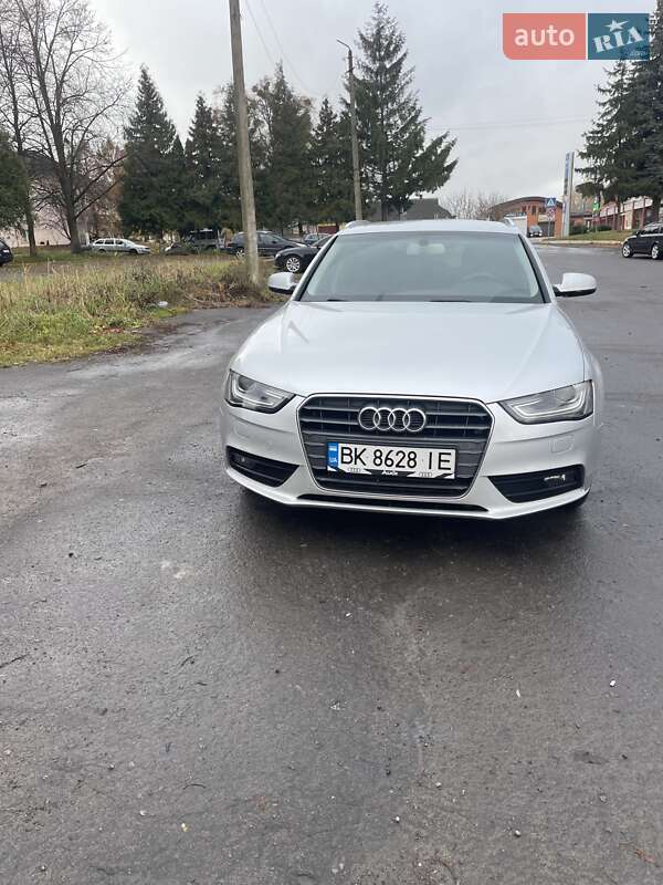 Універсал Audi A4 2013 в Дубні