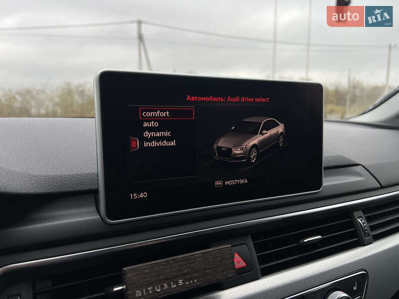 Седан Audi A4 2016 в Мостиске