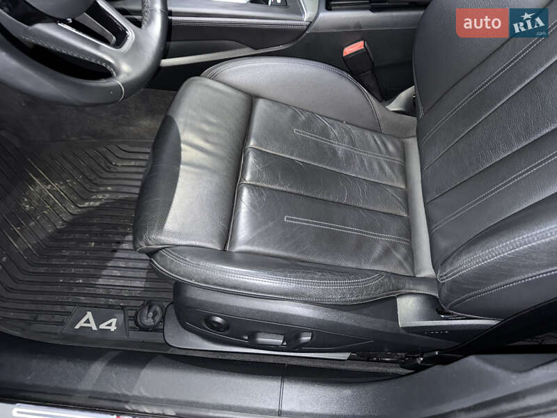 Седан Audi A4 2018 в Стрию