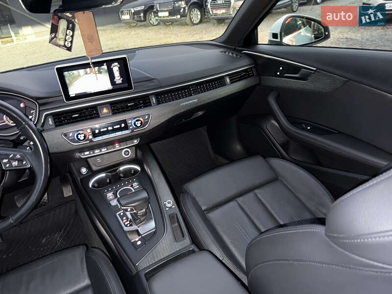 Седан Audi A4 2018 в Стрию