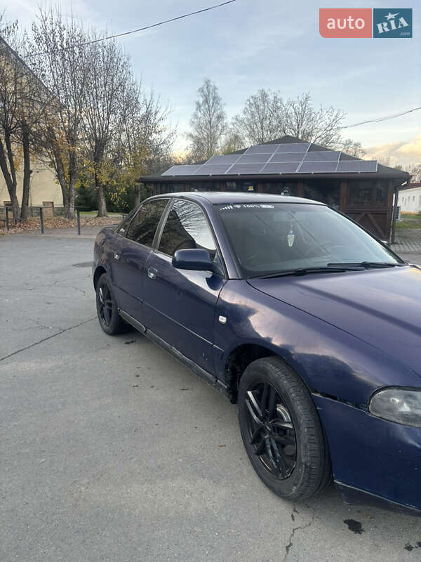 Седан Audi A4 2000 в Ивано-Франковске