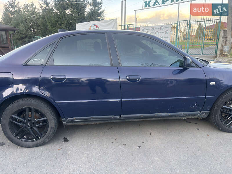 Седан Audi A4 2000 в Ивано-Франковске