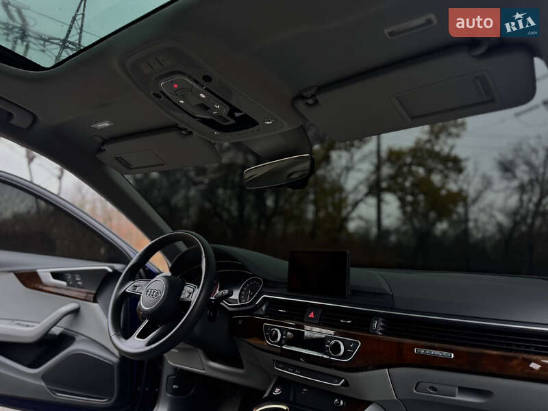Седан Audi A4 2019 в Запорожье