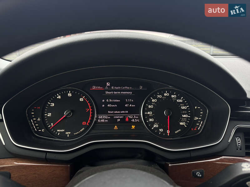 Седан Audi A4 2021 в Ужгороді