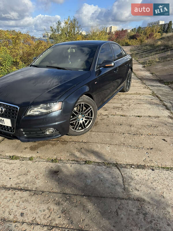 Седан Audi A4 2011 в Киеве
