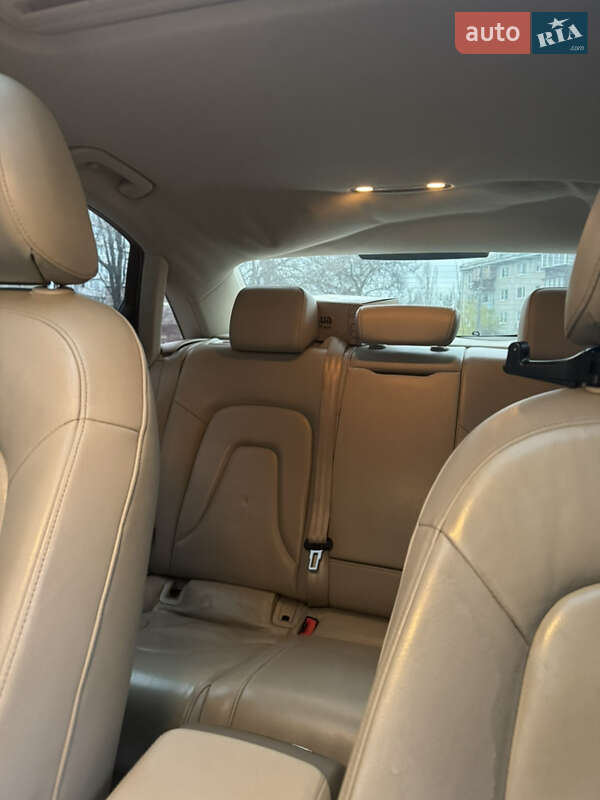 Седан Audi A4 2011 в Киеве