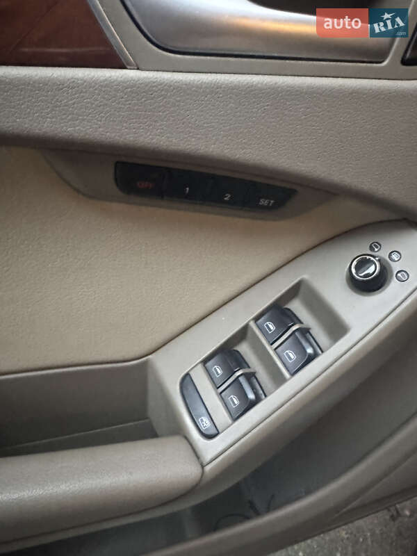 Седан Audi A4 2011 в Киеве