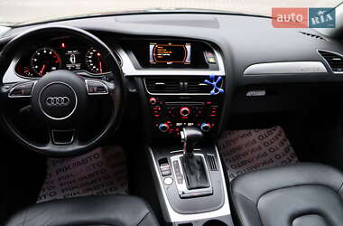 Седан Audi A4 2015 в Львове