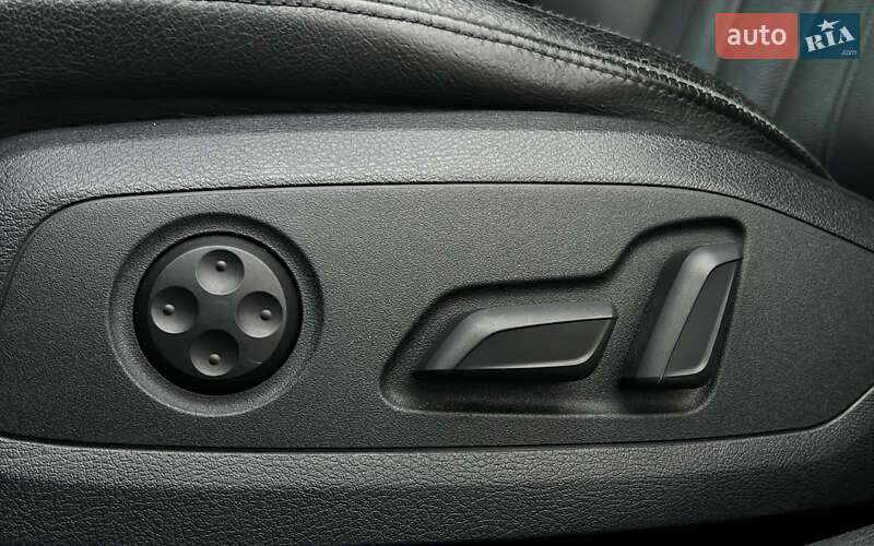 Седан Audi A4 2018 в Львові