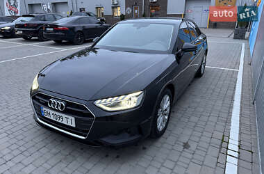 Седан Audi A4 2023 в Дніпрі