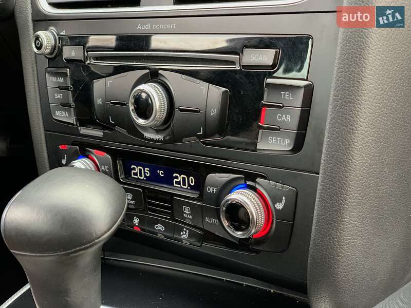 Седан Audi A4 2014 в Бердичеві