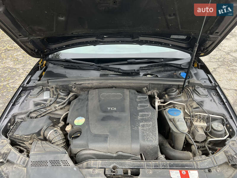 Седан Audi A4 2009 в Гадячі