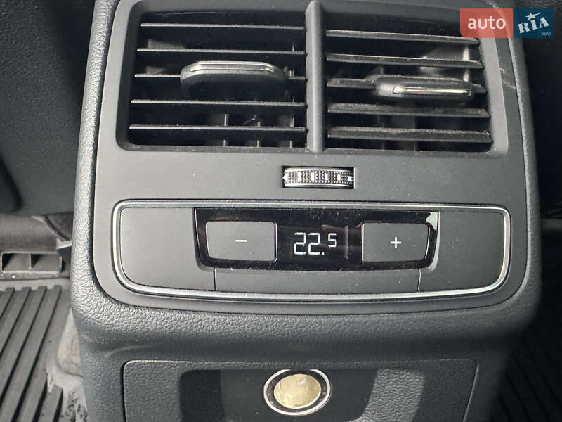 Седан Audi A4 2016 в Сумах