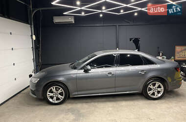 Седан Audi A4 2018 в Львове