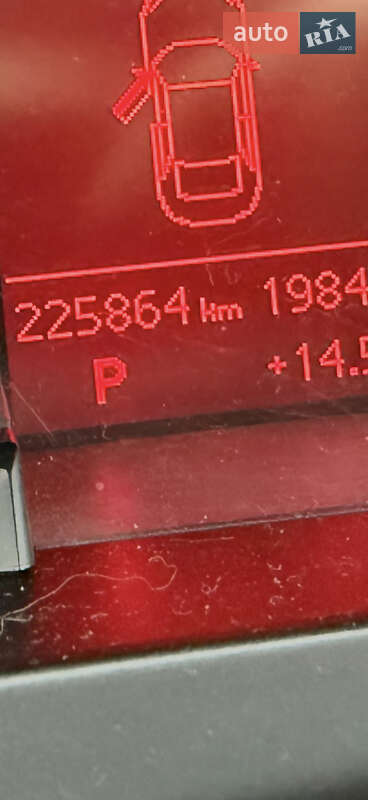 Седан Audi A4 2010 в Умані