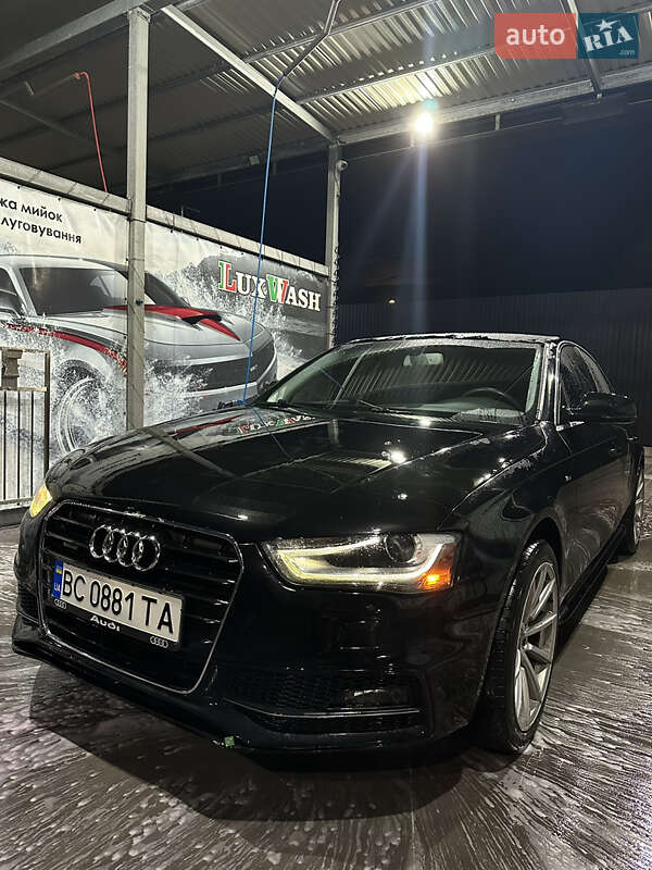 Седан Audi A4 2014 в Львові