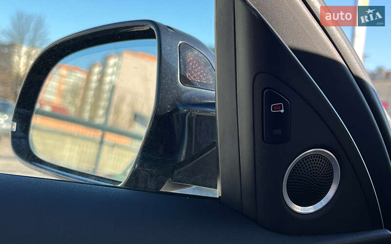 Седан Audi A4 2014 в Львові