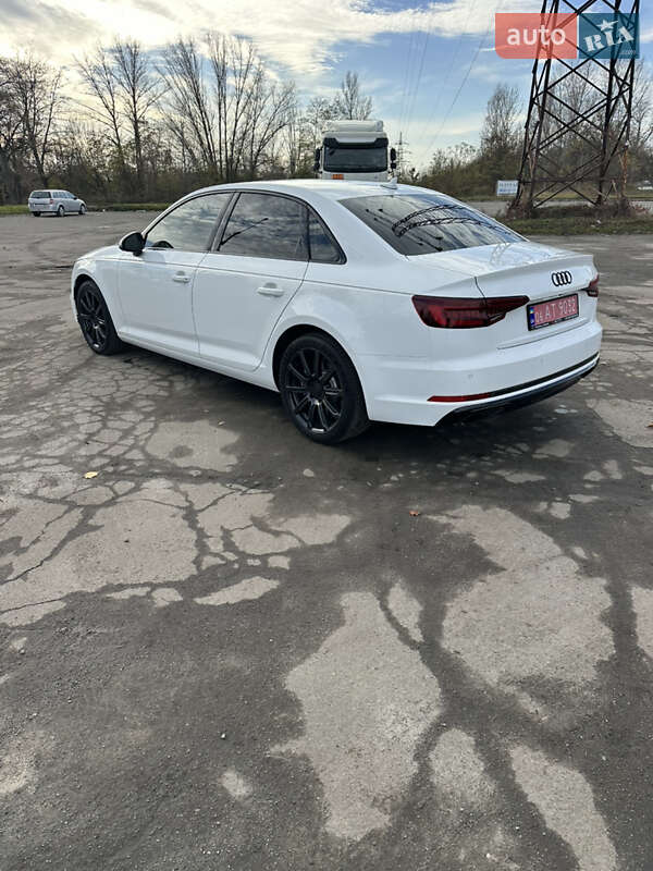 Седан Audi A4 2019 в Києві