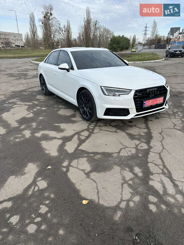 Седан Audi A4 2019 в Києві