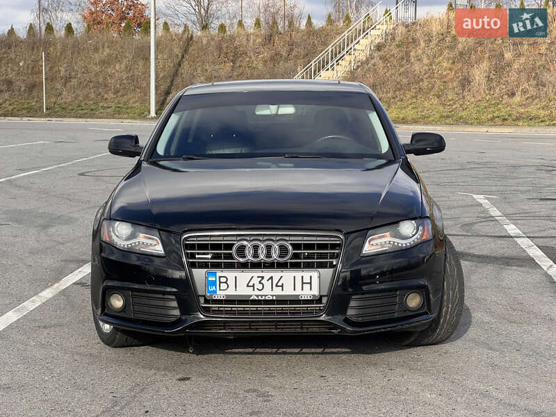 Седан Audi A4 2012 в Полтаві