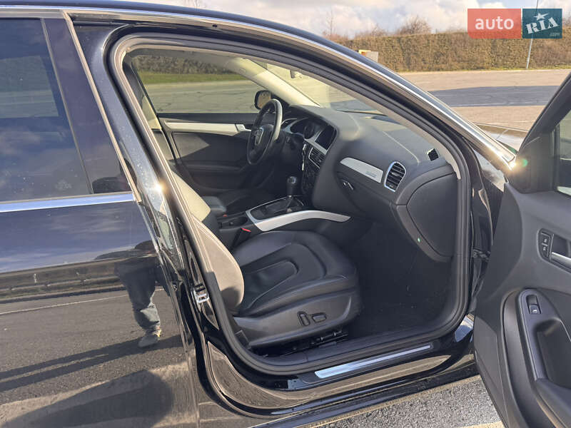 Седан Audi A4 2012 в Полтаві