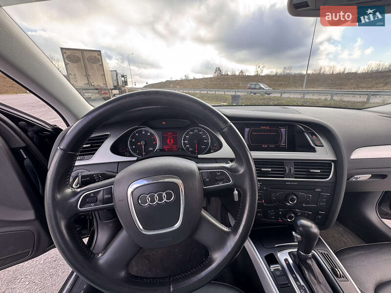 Седан Audi A4 2012 в Полтаві