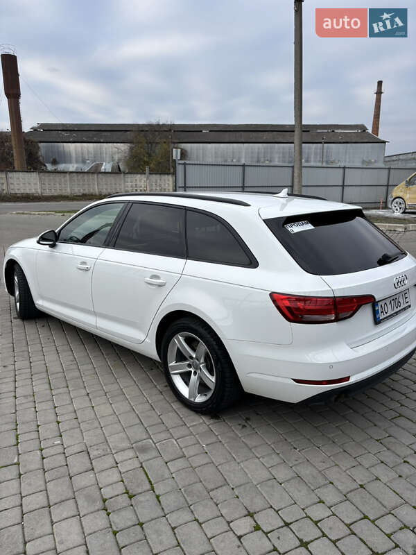 Универсал Audi A4 2018 в Мукачево
