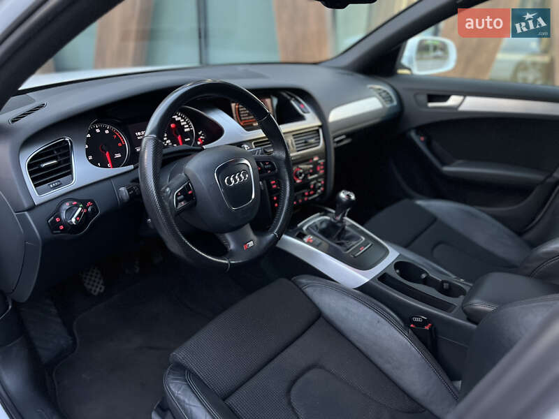 Універсал Audi A4 2010 в Луцьку