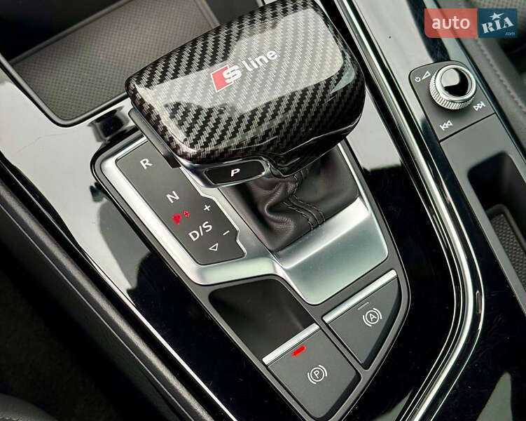 Седан Audi A4 2020 в Києві