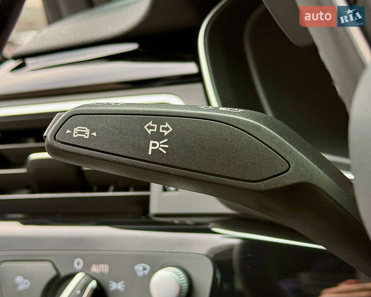 Седан Audi A4 2020 в Києві