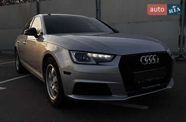Седан Audi A4 2016 в Киеве
