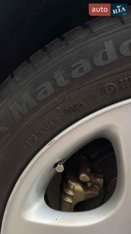 Седан Audi A4 1996 в Бородянці