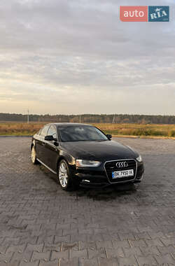 Седан Audi A4 2015 в Луцке