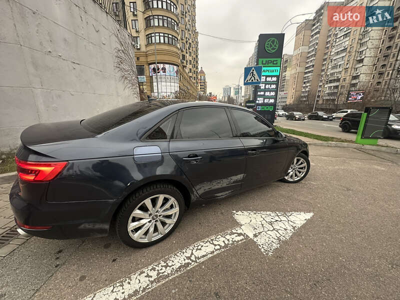 Седан Audi A4 2016 в Києві