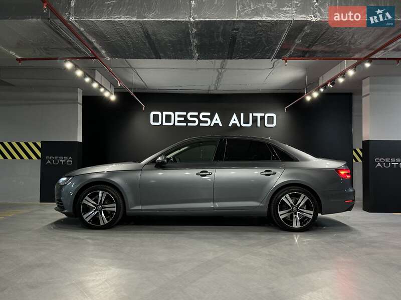 Седан Audi A4 2017 в Одесі