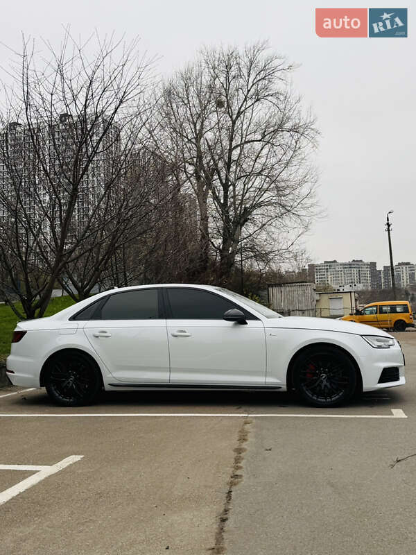 Седан Audi A4 2017 в Києві