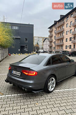 Седан Audi A4 2014 в Львові