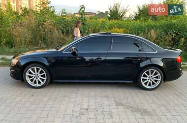 Седан Audi A4 2012 в Ровно