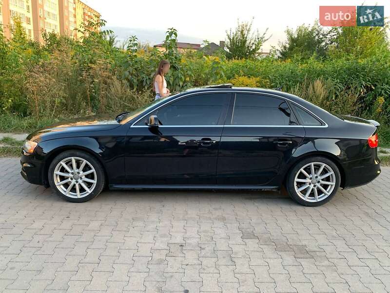 Седан Audi A4 2013 в Рівному